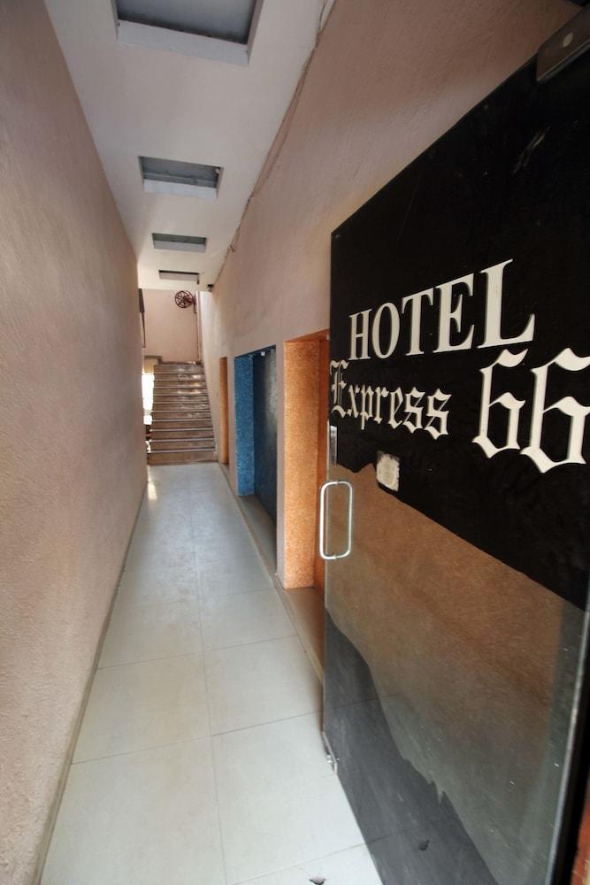 Hotel Express66 Нью-Делі Екстер'єр фото